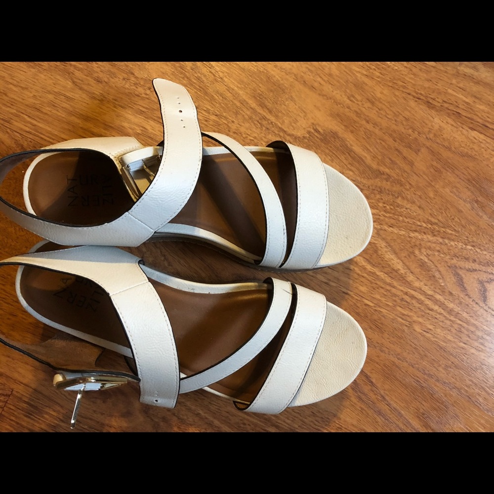 Naturalize platform sandals